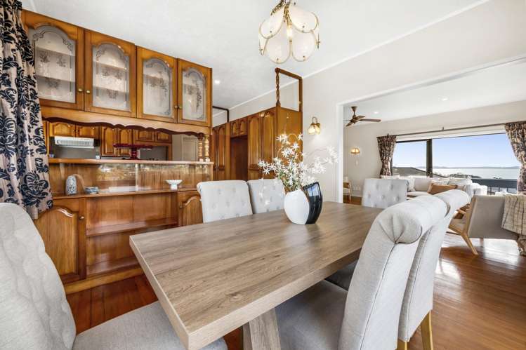 32 Haseler Crescent Mellons Bay_5