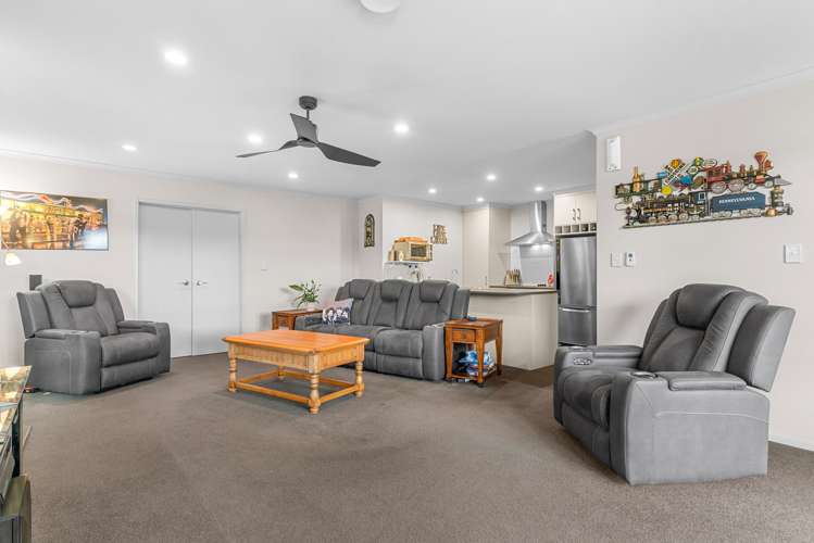 35 Karo Street Ruakaka_6