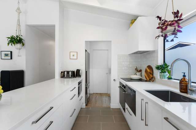216B Meola Road Point Chevalier_3