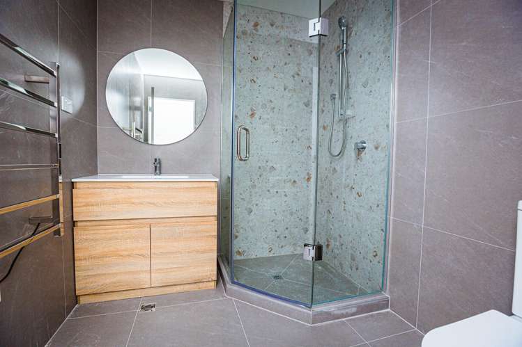 145 Albany Highway Unsworth Heights_11