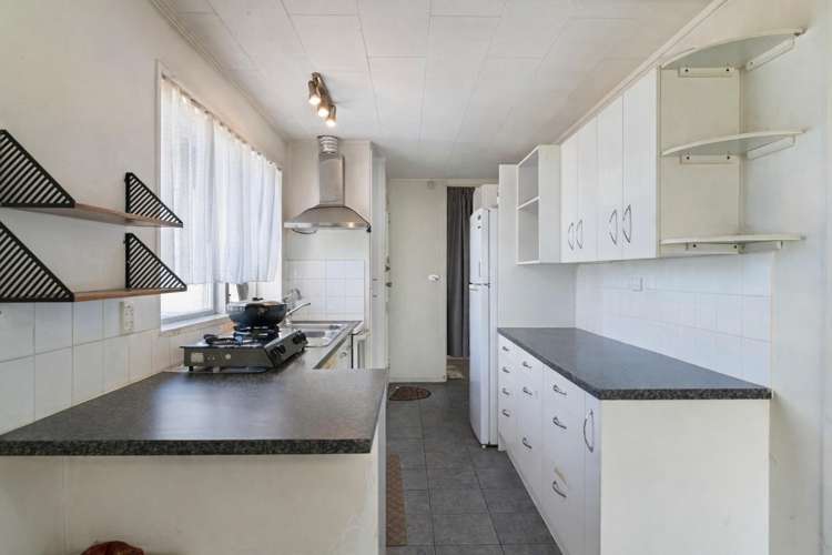 21 Takanini School Road_5