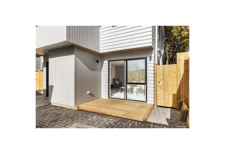 2/132 Browns Road Manurewa_11