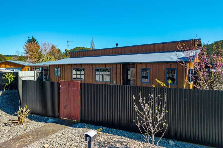 8 Mayer Crescent Wakefield_24