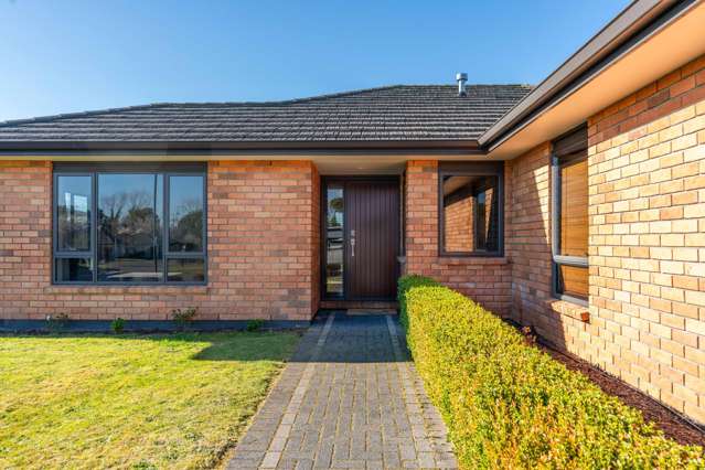 8 Brompton Close Richmond Heights_1