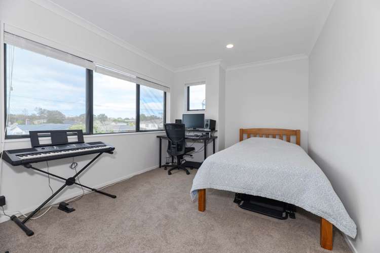 49b Titirangi Road New Lynn_15