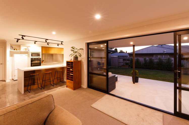 10 Peckham Lane Ashhurst_16