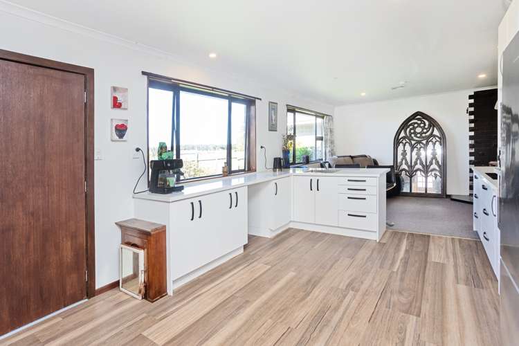 143 Black Road Otatara_13