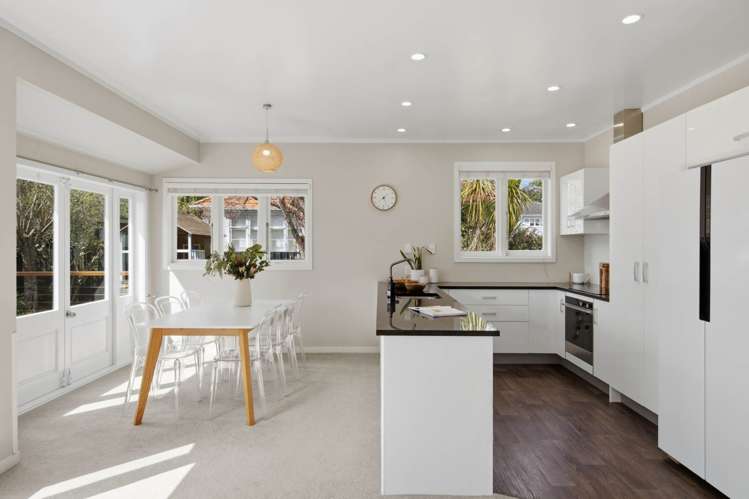 11 Beatrix Street_5