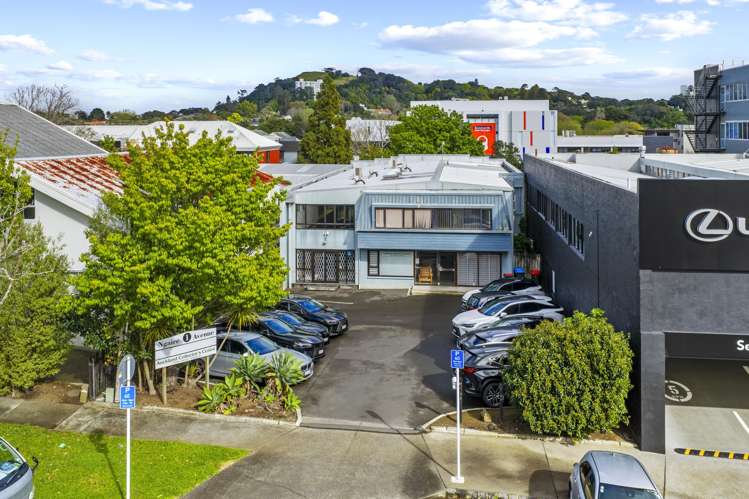 1 and 3-5 Ngaire Avenue Epsom_11
