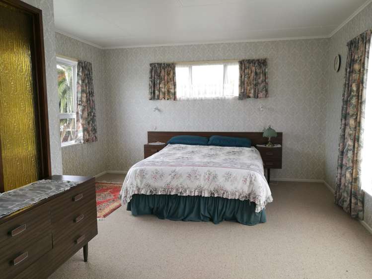 7 Hardie Grove Featherston_8