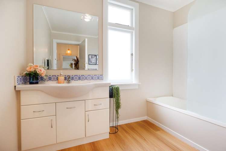 82 Derby Street Feilding_16