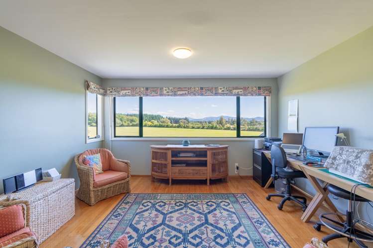 132 Round Hill Road Loburn_14