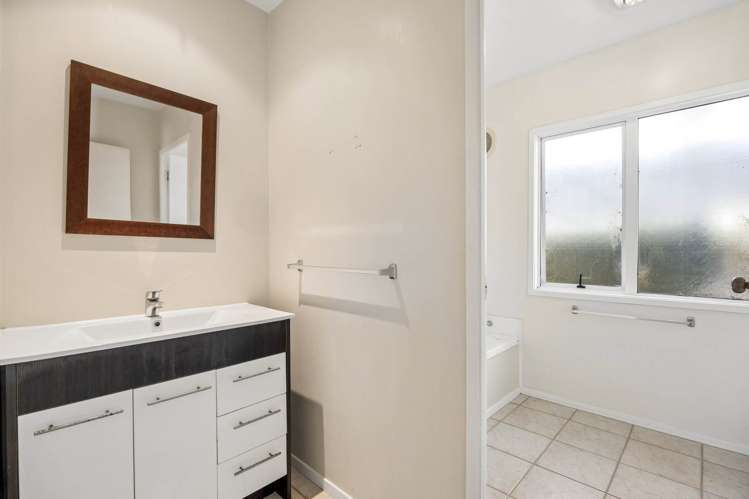 15B Waitangi Road Onehunga_10