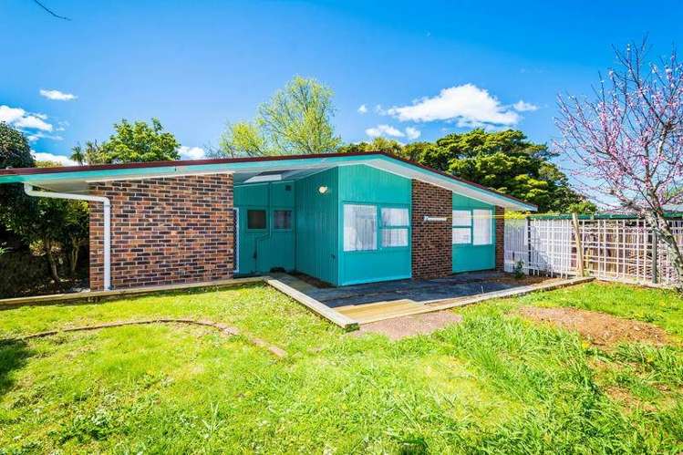 6 Totara Grove Hillcrest_12