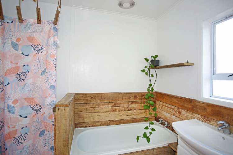 76 King Street Waiuku_11