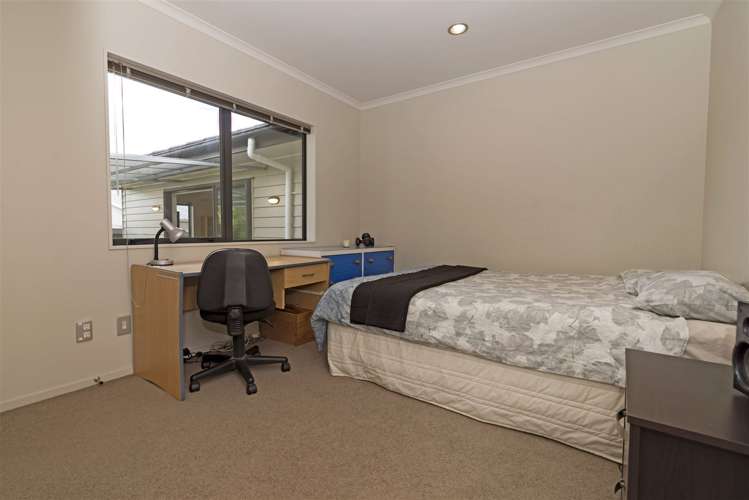 5 Bonny Crescent Massey_17
