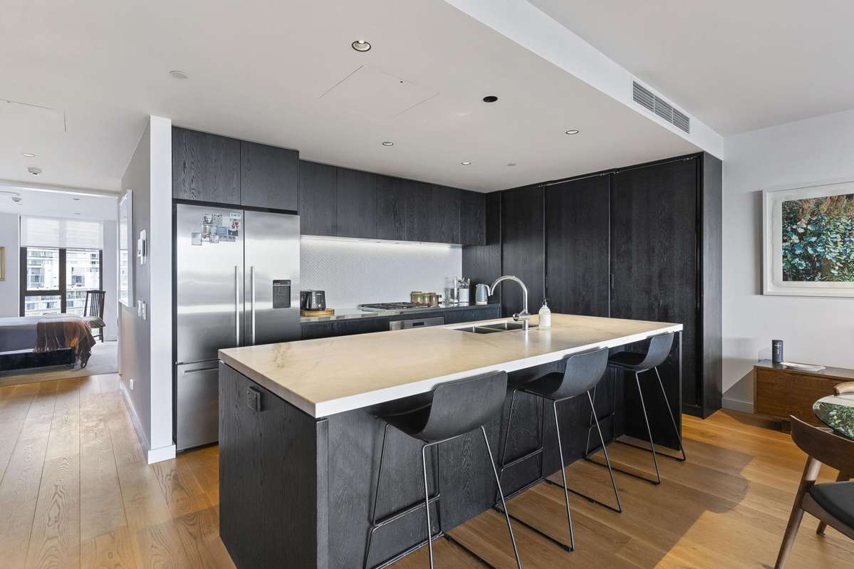 602/52 Sale Street_4