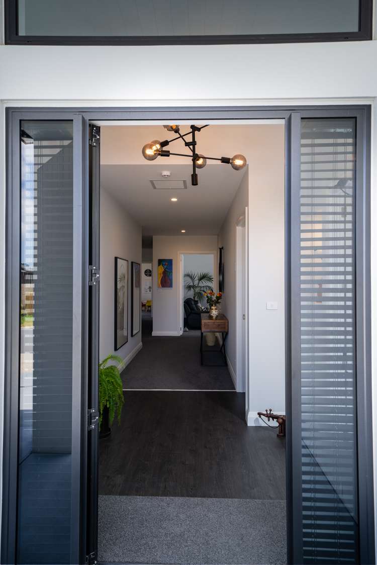 22 Kahuparere Crescent Pyes Pa_15