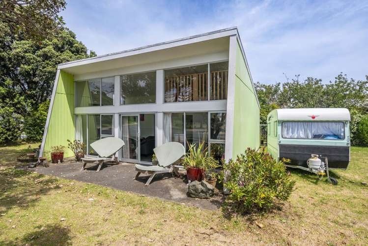 41 Queens Road Waikanae Beach_2