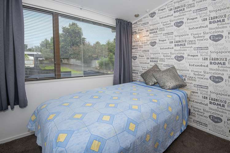 23 Great North Road Te Kamo_5