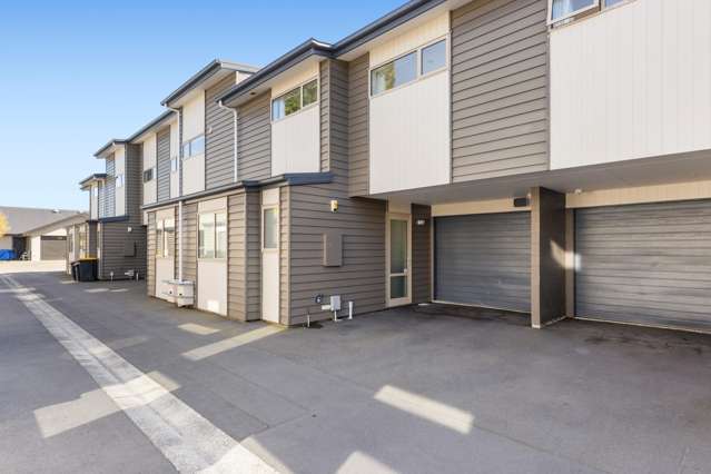Easy Living, Easy Buying!