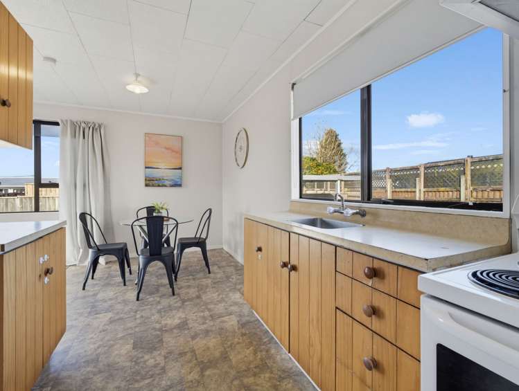 1B Isobel Street Fairy Springs_4