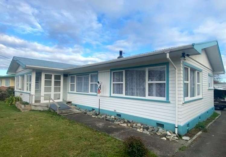 22 Neale Avenue Stoke_1