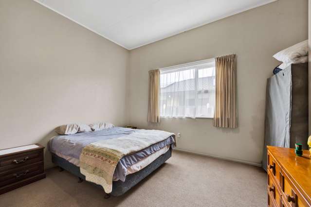84 and 84a Argyle Street Hawera_3
