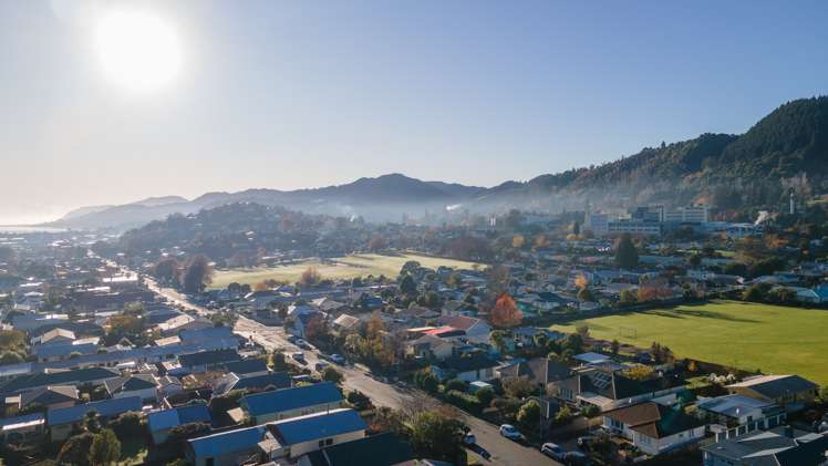 25 Jenner Road Toi Toi_21