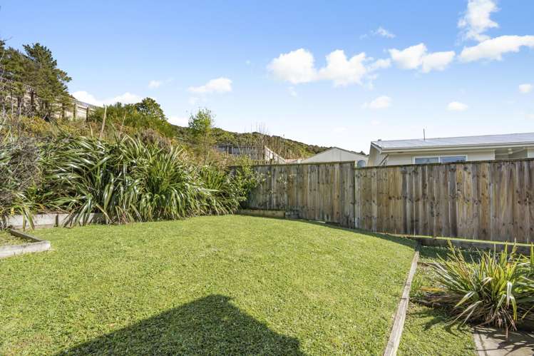6 Hastings Grove Wainuiomata_19
