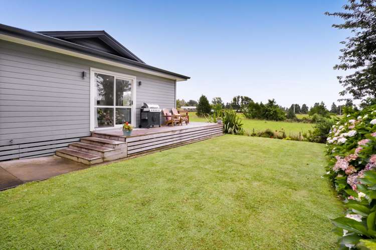 8 Manatu Lane Inglewood_15