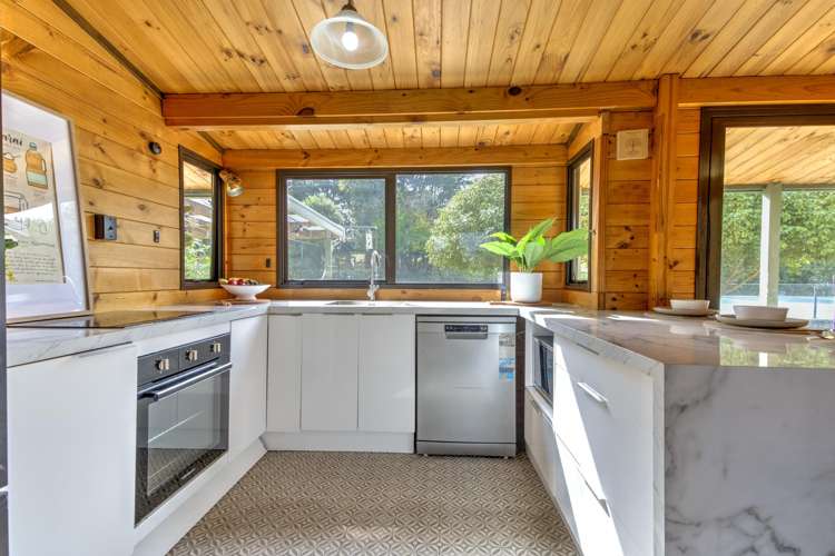 2/134 Barrett Road Temple View_2