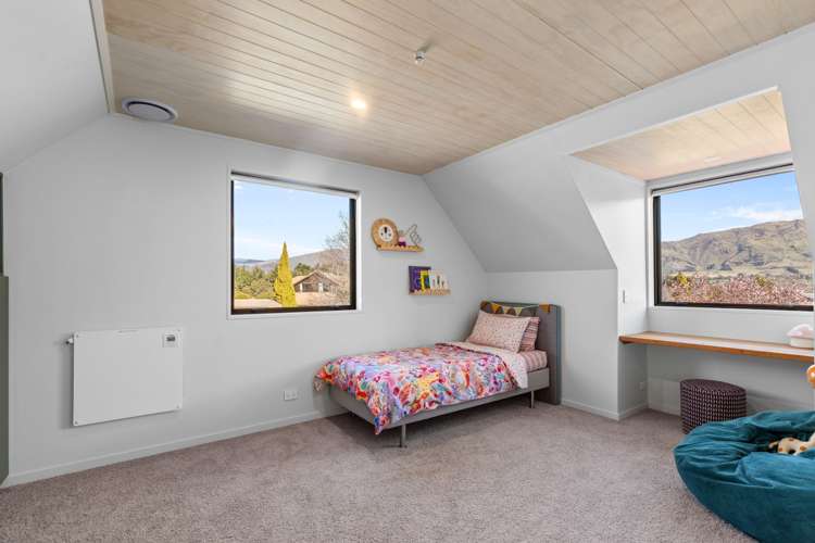 3 Mount Iron Drive Wanaka_12