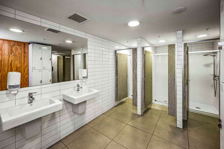 162 Victoria Street West City Centre_6