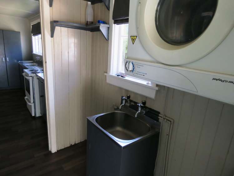 77 Church Street Reefton_16