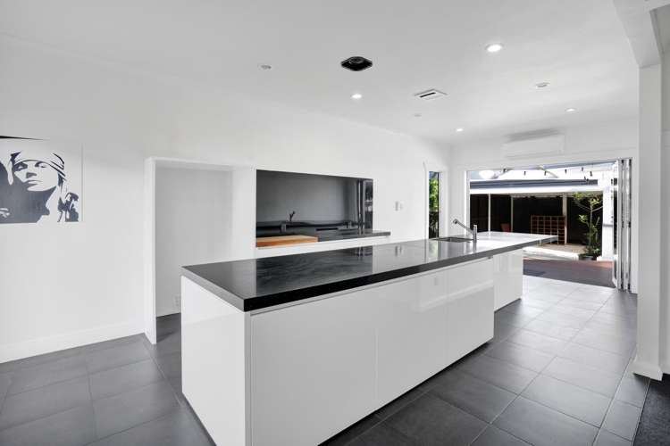 16 Weymouth Street New Plymouth Central_3