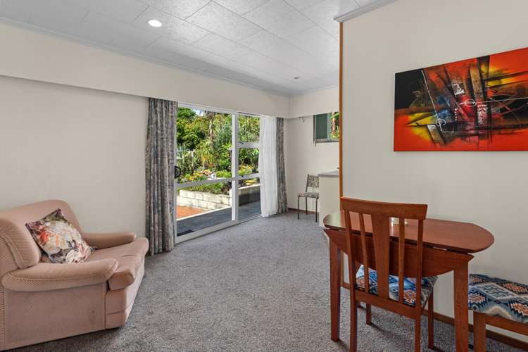 296 Beach Road Onerahi_12