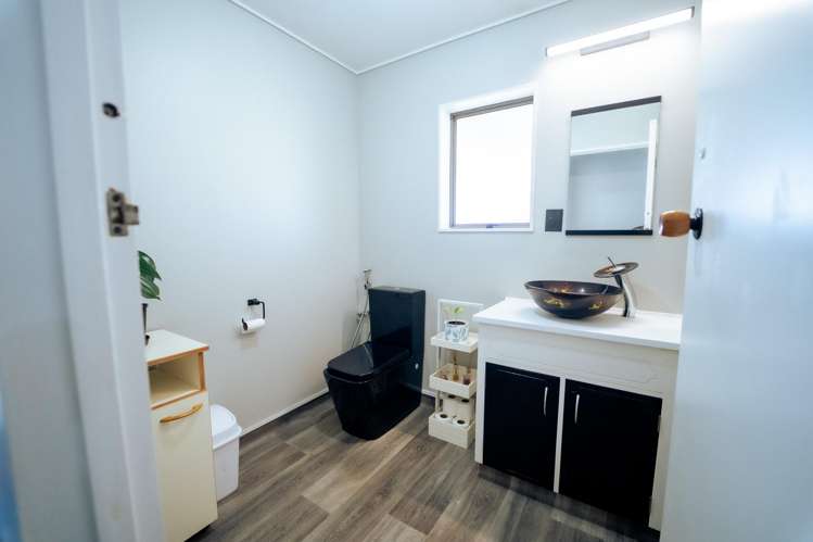 243 Flaxmere Avenue Flaxmere_5