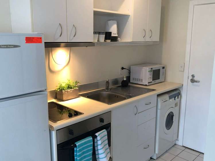 6D/81 Wakefield Street City Centre_5