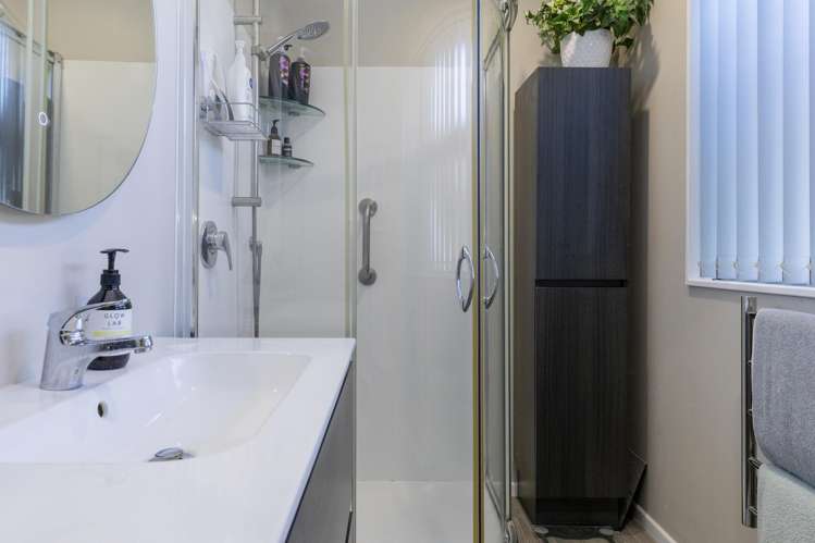 19 Holland Grove Richmond Heights_24