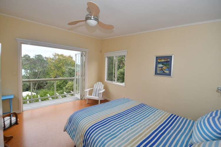 14 Hillside Crescent Leigh_14