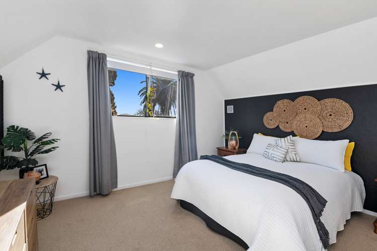 1 Stonebridge Park Drive Holdens Bay_11