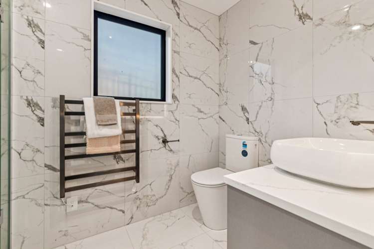 140 McQuoids Road Flat Bush_22