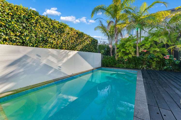 455A Beach Road Murrays Bay_25