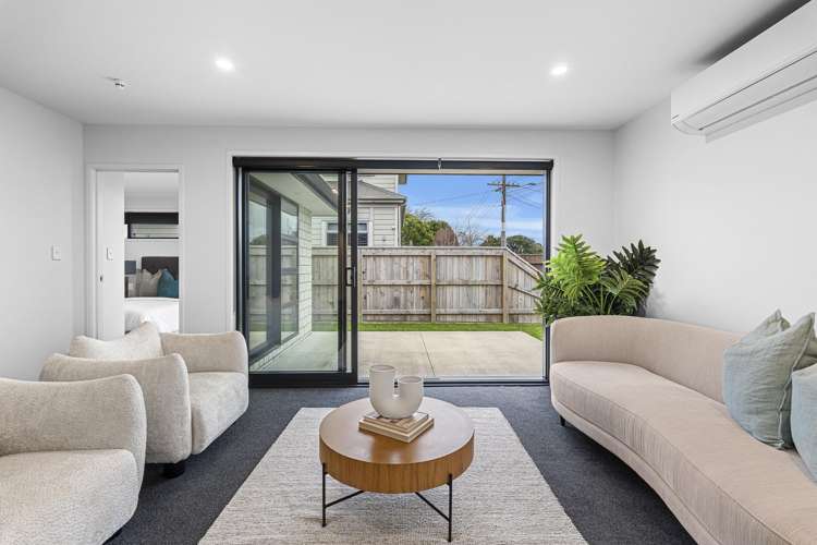 1/5 Massey Street Westown_6