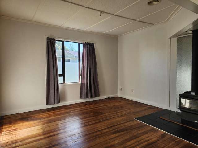 57 Carthew Street Okato_1