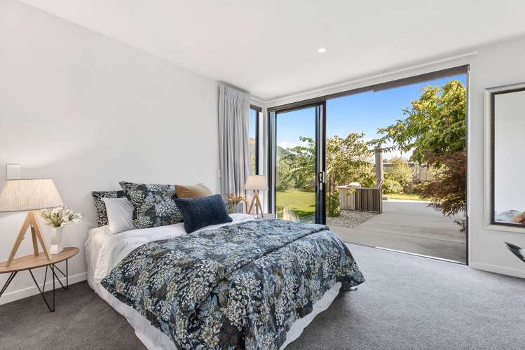 13 Isthmus Place Lake Hawea_10