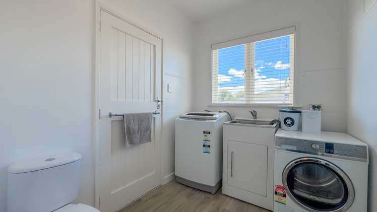 180 Broadway Matamata_16