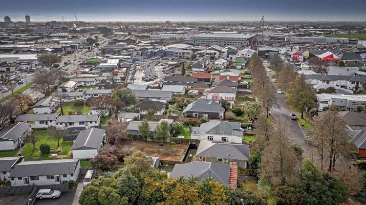 19 Defoe Place Waltham_25