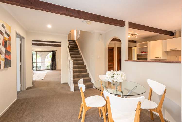 405 Avonhead Road Avonhead_11